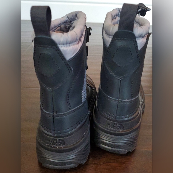 THE NORTH FACE Toddler Snow Boots size: 13 - Picture 3 of 6